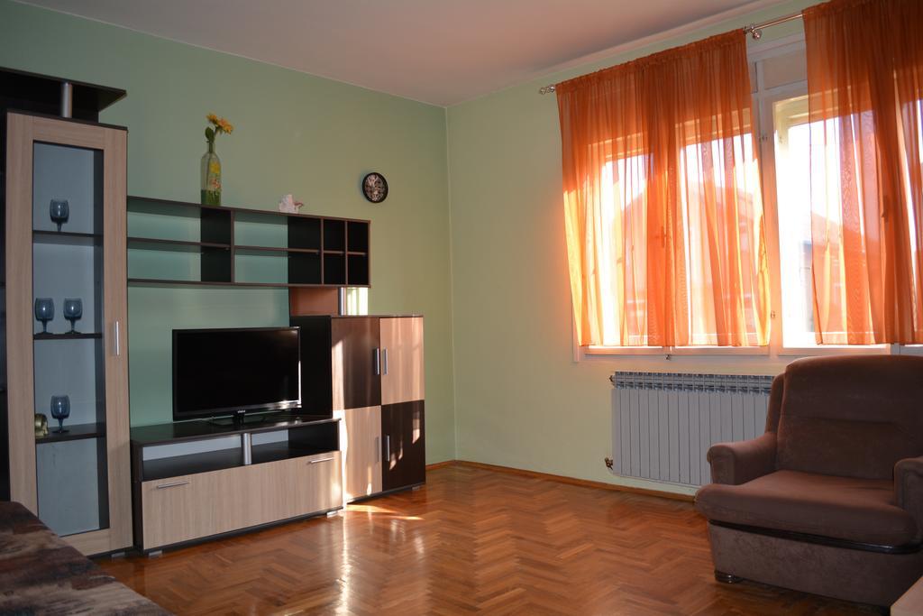 Guest house Ema Daruvar Extérieur photo